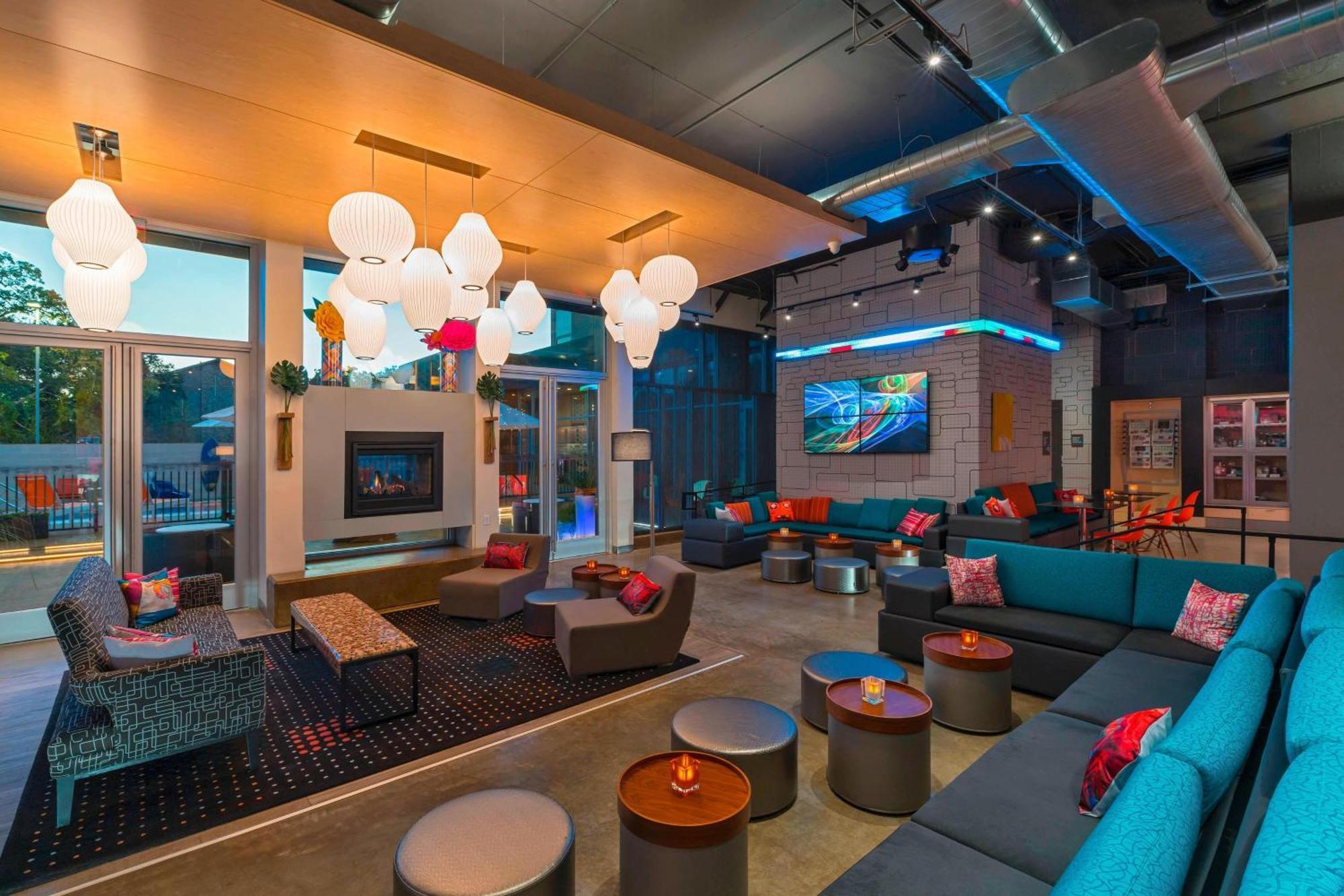 Hotel Aloft College Station Esterno foto
