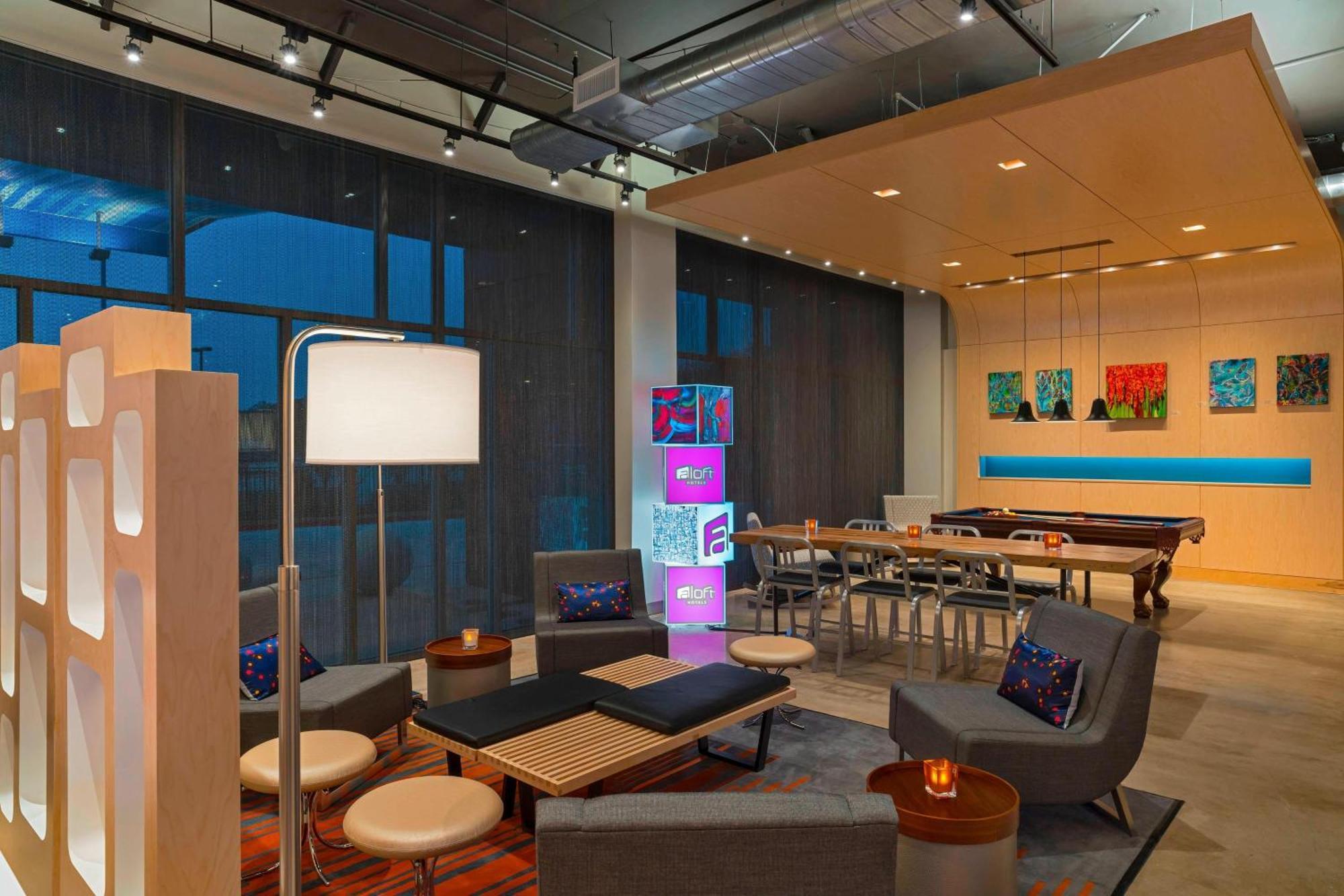 Hotel Aloft College Station Esterno foto
